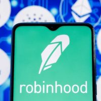 lucky-trader-makes-800k-on-robinhood-chain-meme-coin-8a940c8.jpg