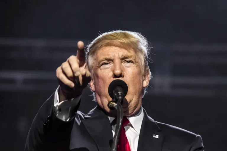 president-trump-discloses-his-cryptocurrency-holdings-edd2a57.webp