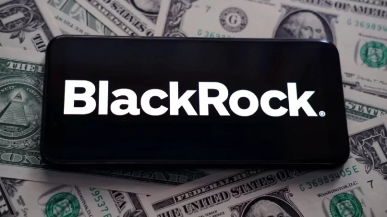 blackrock-loads-up-on-nearly-300-million-of-these-two-cryptocurrencies-in-4-days-2586908.webp