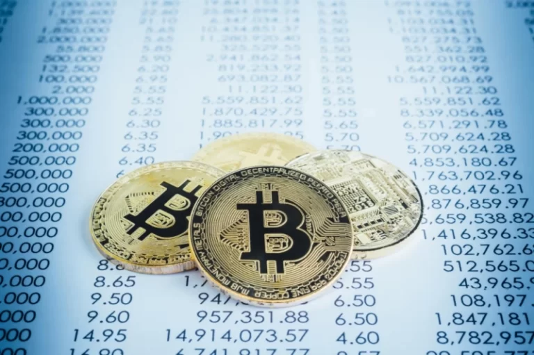 machine-learning-algorithm-sets-bitcoin-btc-price-for-october-31-2026-f4c3d05.webp